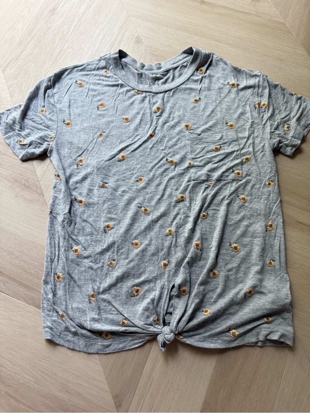 No Boundaries Gray Short Sleeve Tee with Yellow Floral Embroidery